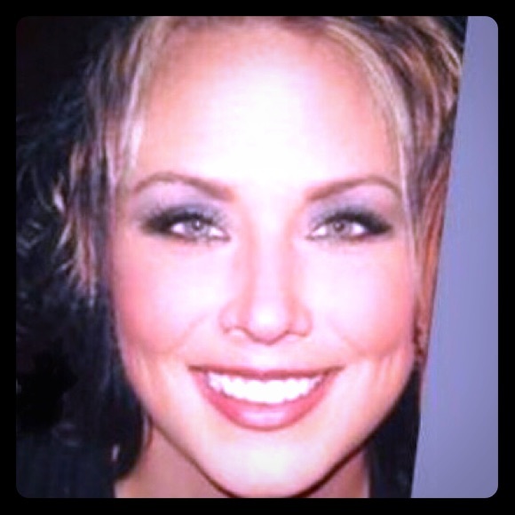 Meet your Posher, Cari - Picture 5 of 8